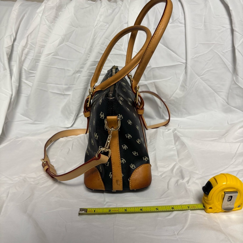 Dooney & Bourke handbag - Picture 3 of 6